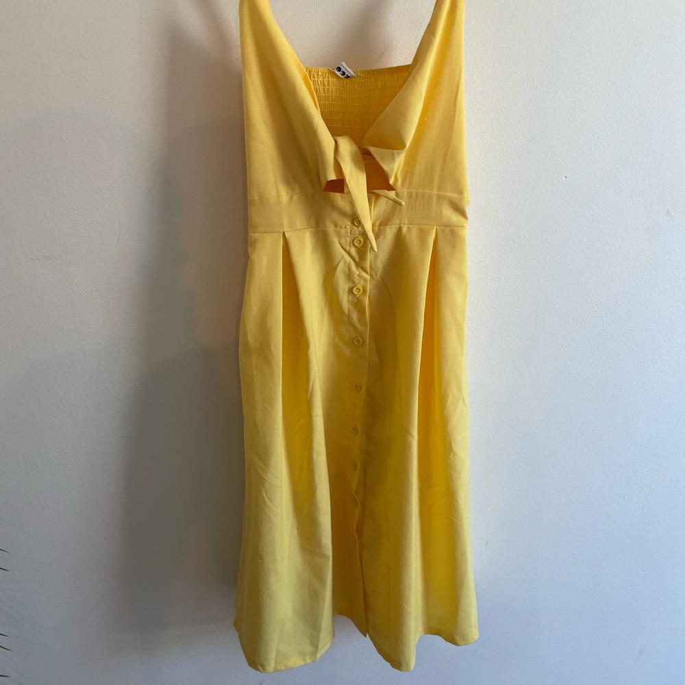 Yellow dress